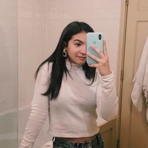 Meet your Posher, Lauren